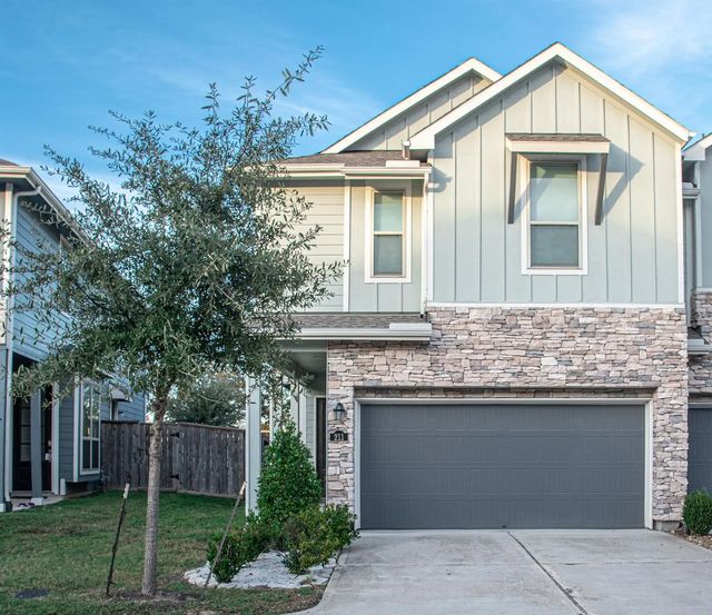 211 Club Crest Lane, Houston