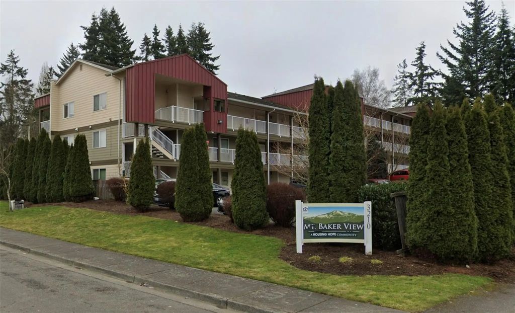3210 18th Street, Other