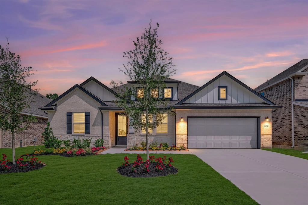 12114 St Augustine Drive, Mont Belvieu