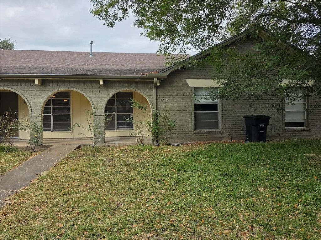 12722 Shannon Hills Drive, Houston