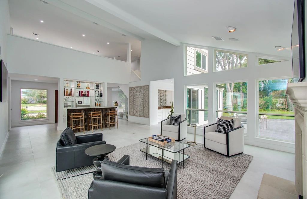 1607 Big Lake Drive, Houston