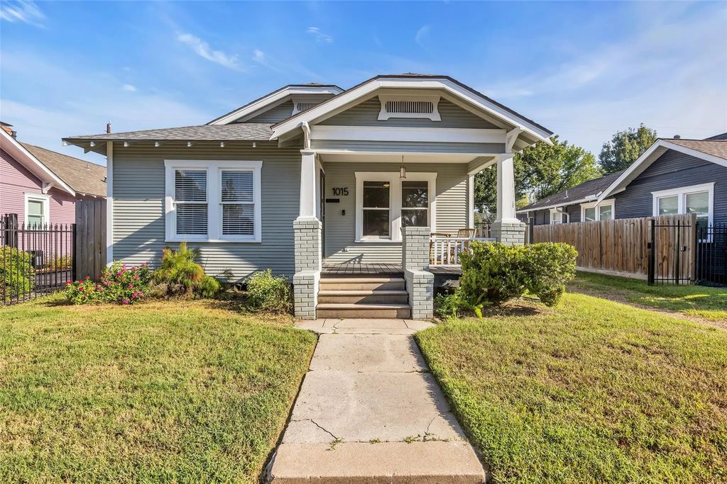 1015 E 14th Street, Houston