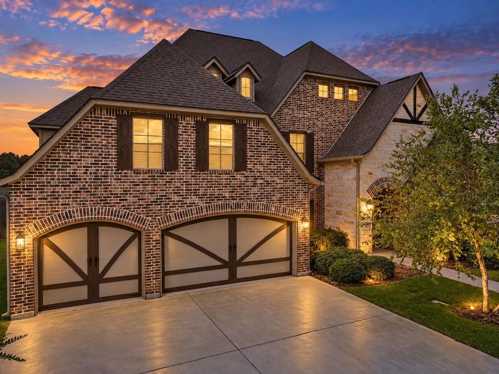 302 Spring Brook Court, Lumberton
