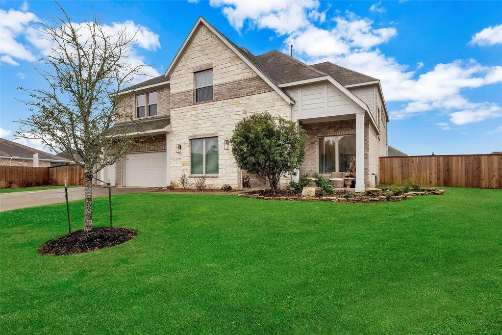 6006 Henry Hamlet Drive, Conroe