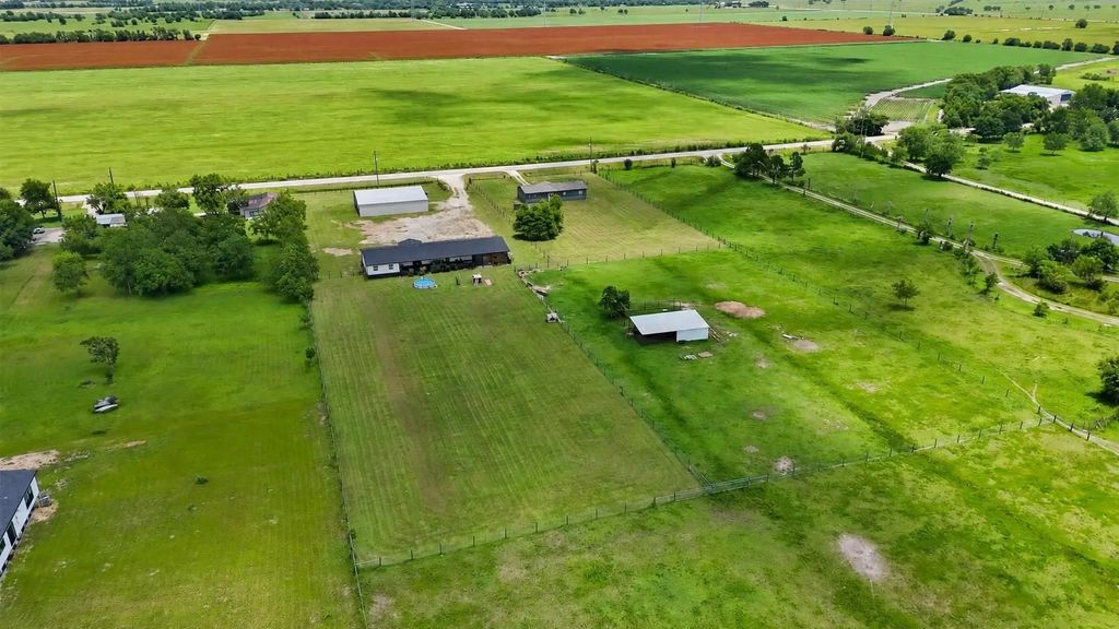 18318 Brumbelow Road, Needville