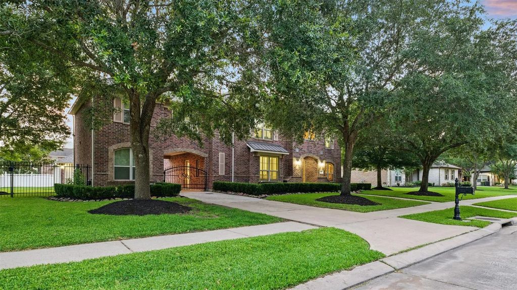 3602 Lindhaven Drive, Pearland