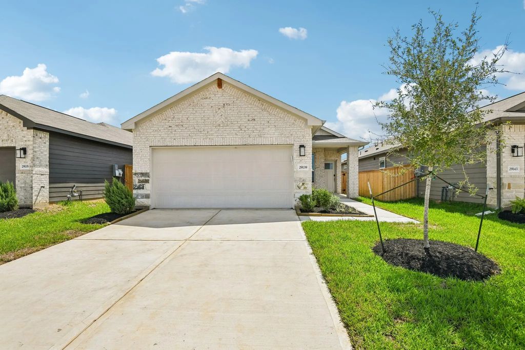 29139 Samuel Gardens Court, Waller