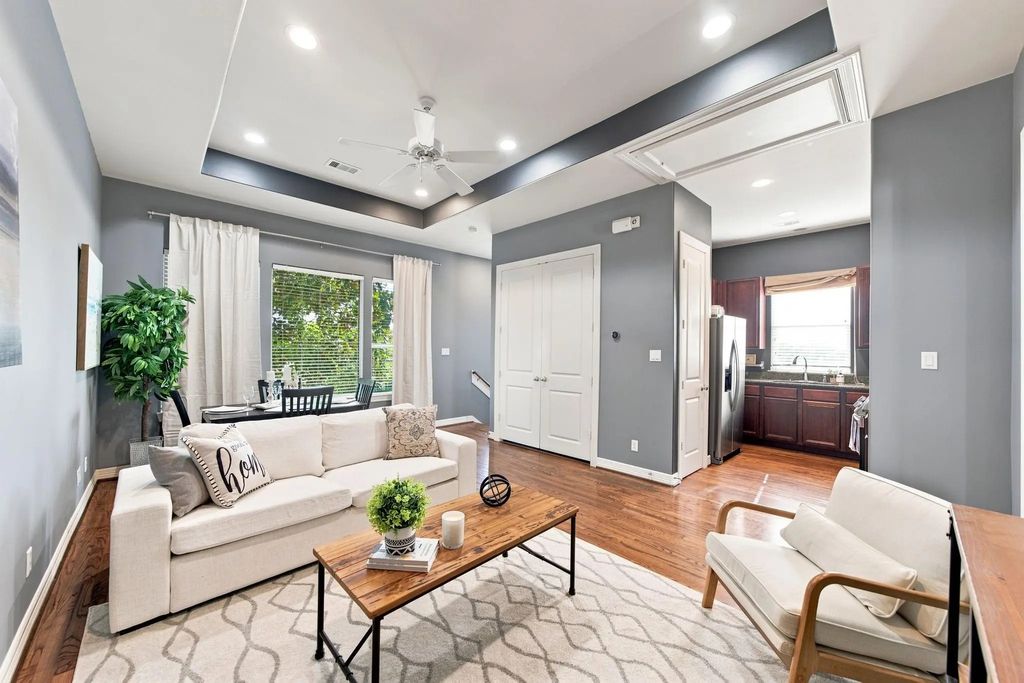 3808 Center Plaza Drive, Houston