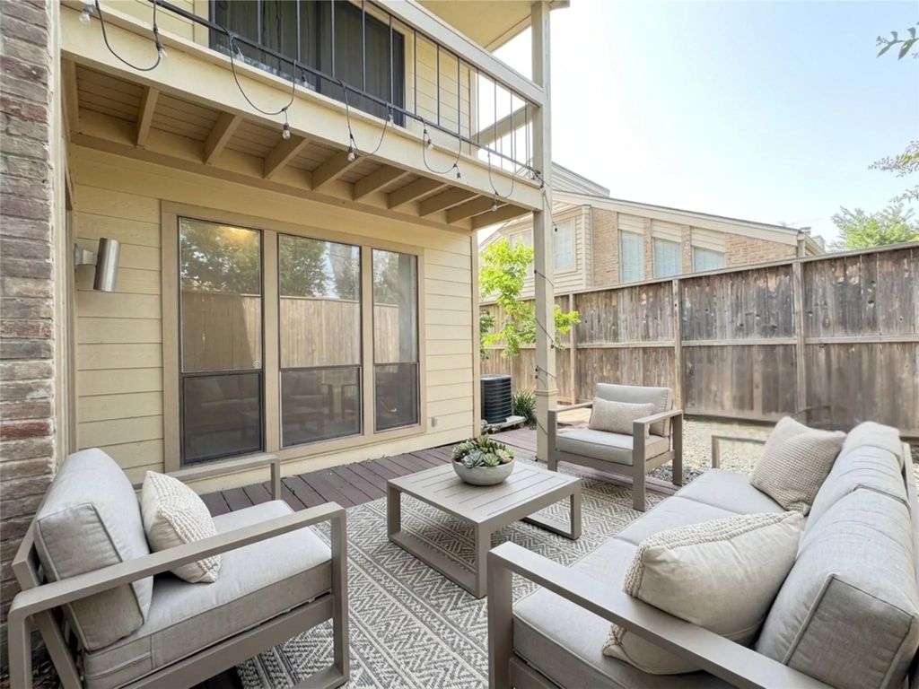 1881 Bering Drive 58, Houston