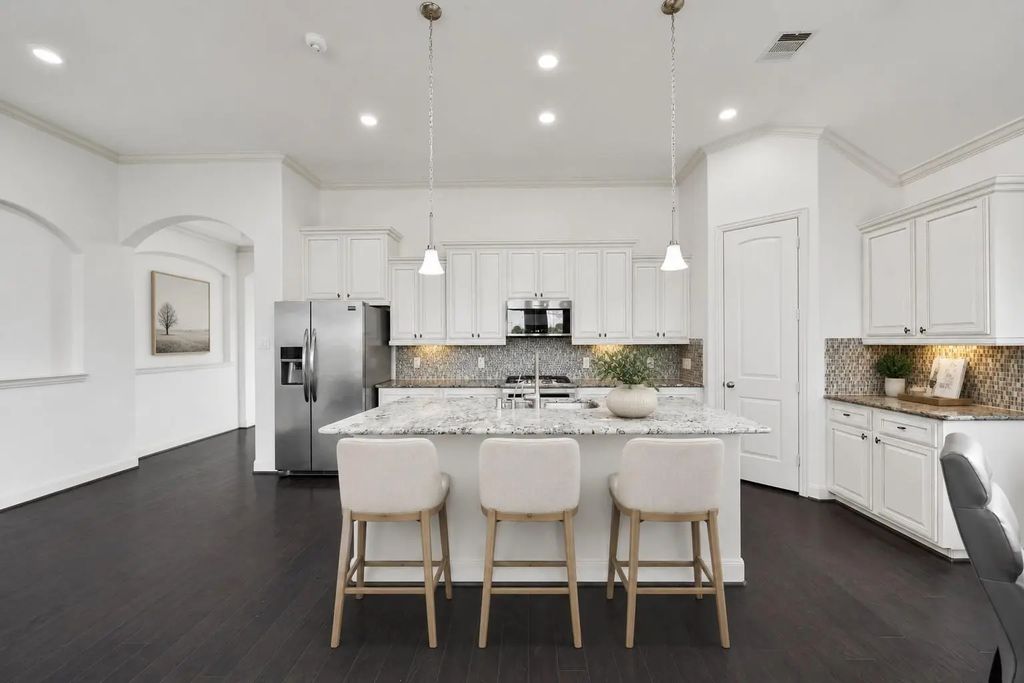 11030 Sarah Bluff Lane, Cypress