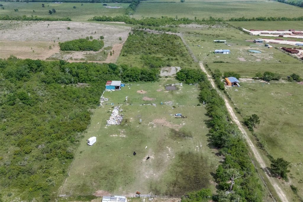 552 Fm 1909, Liberty