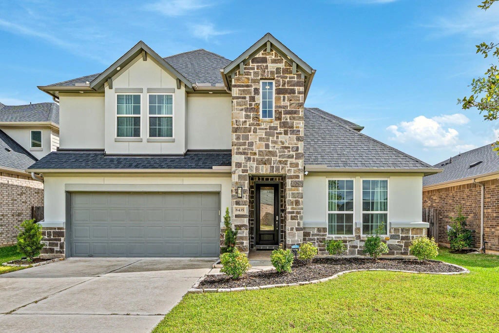 8435 Oakland Heights Lane, Richmond