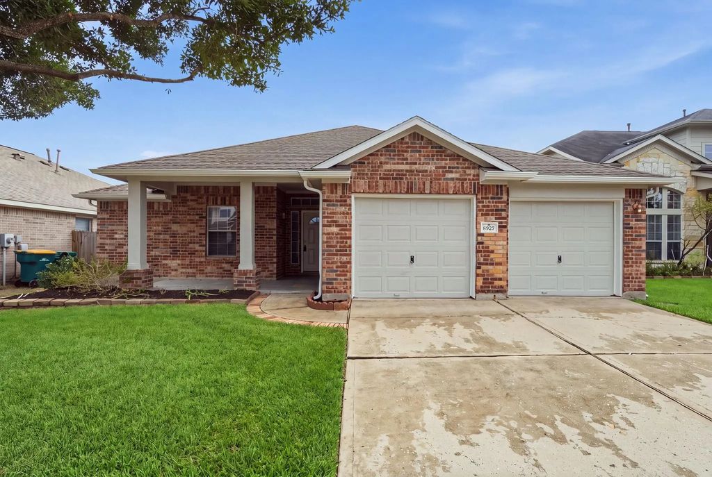 8927 Lady Fern Street, Houston