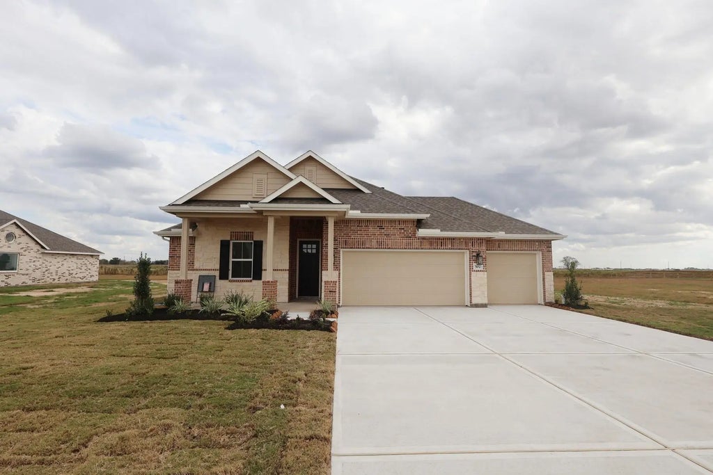 502 Cane Crossing Lake Drive, Sealy