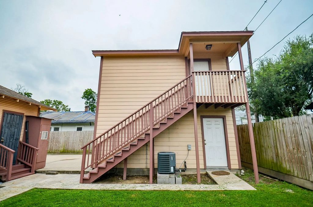 303 Vincent Street A, Houston