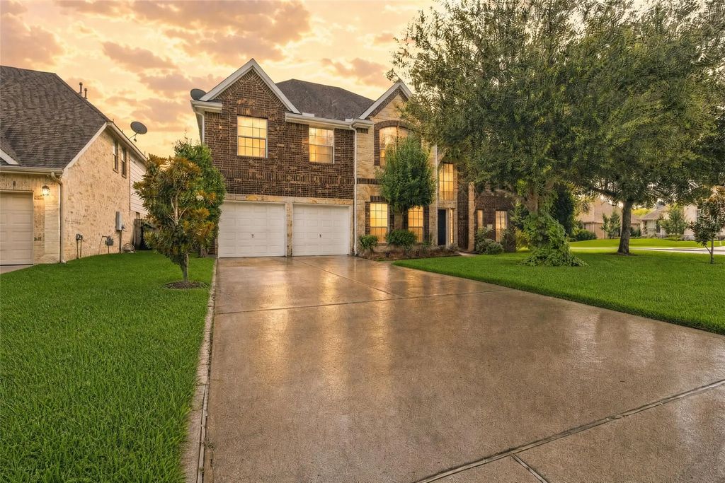 1231 Abigail Lane, Friendswood