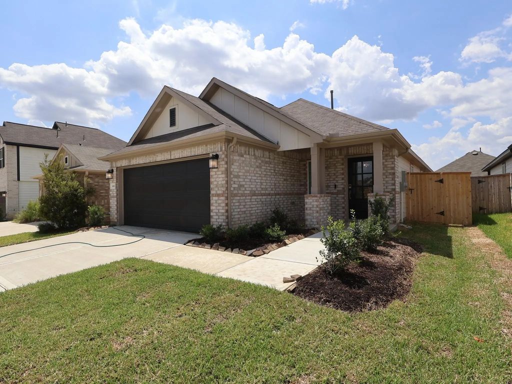 16834 Cockspur Hawthorn Lane, New Caney