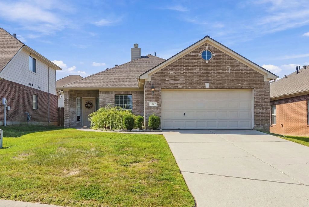 2207 Tarrytown Crossing Drive, Conroe