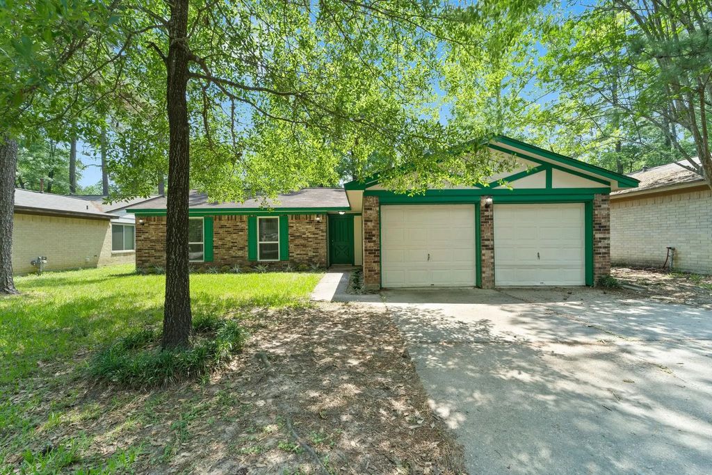 3 W Woodtimber Court, The Woodlands