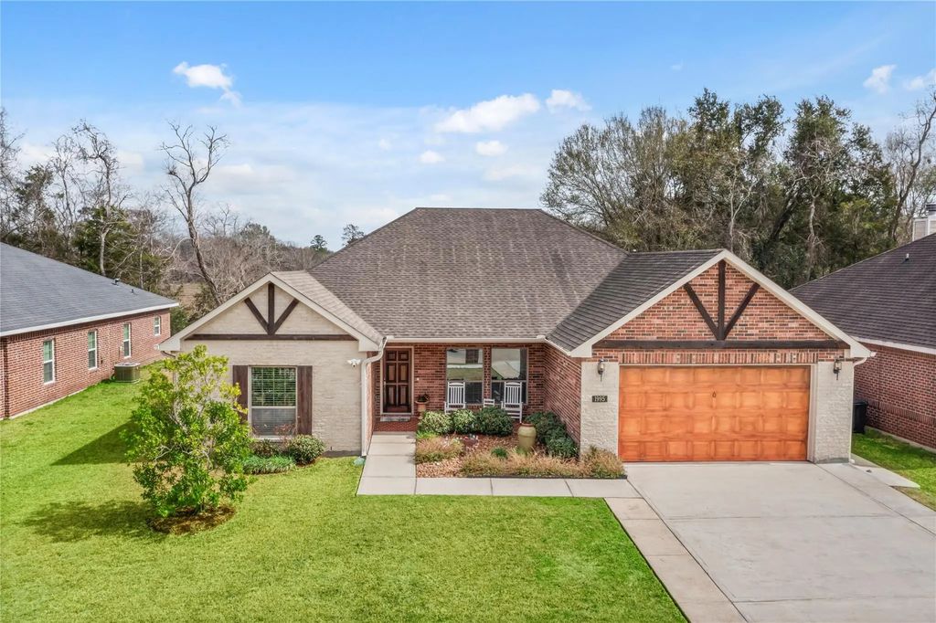 1995 Brentwood Drive, Alvin