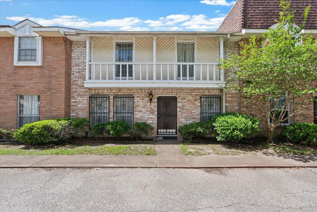 6697 De Moss Drive 697, Houston