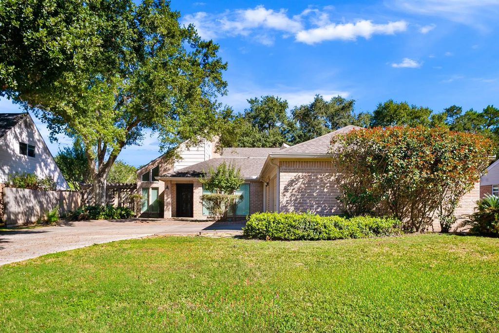 1615 Park Haven Drive, Houston
