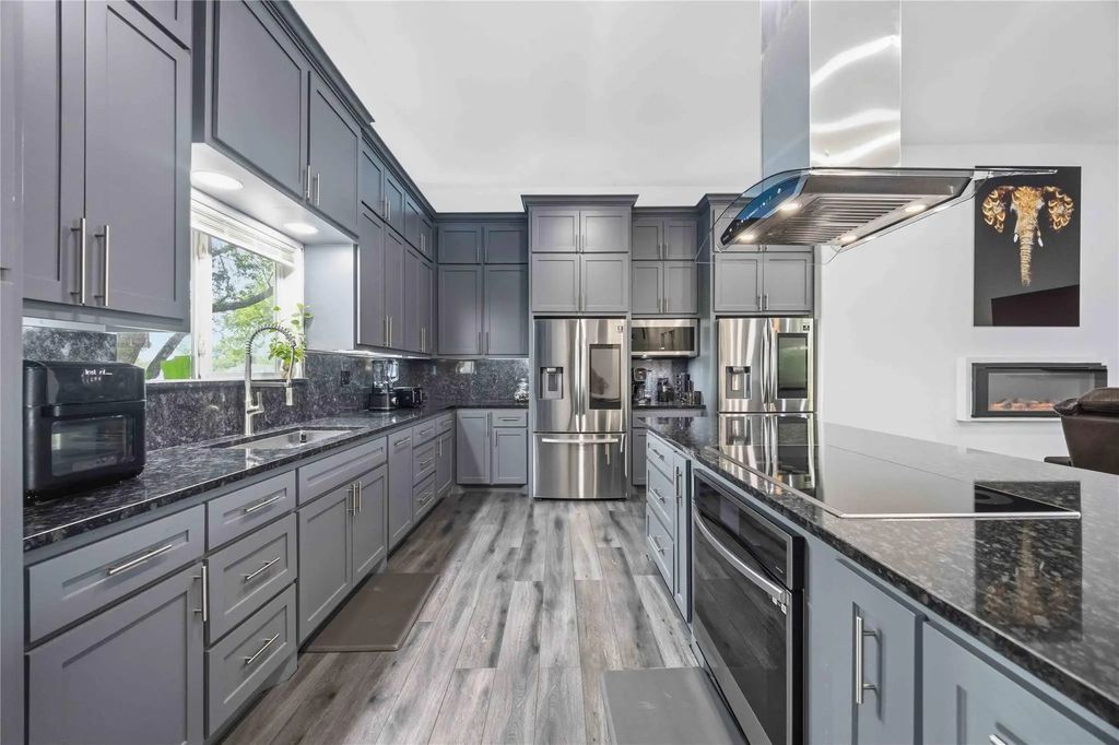 9318 E Creek Bend Drive, Needville