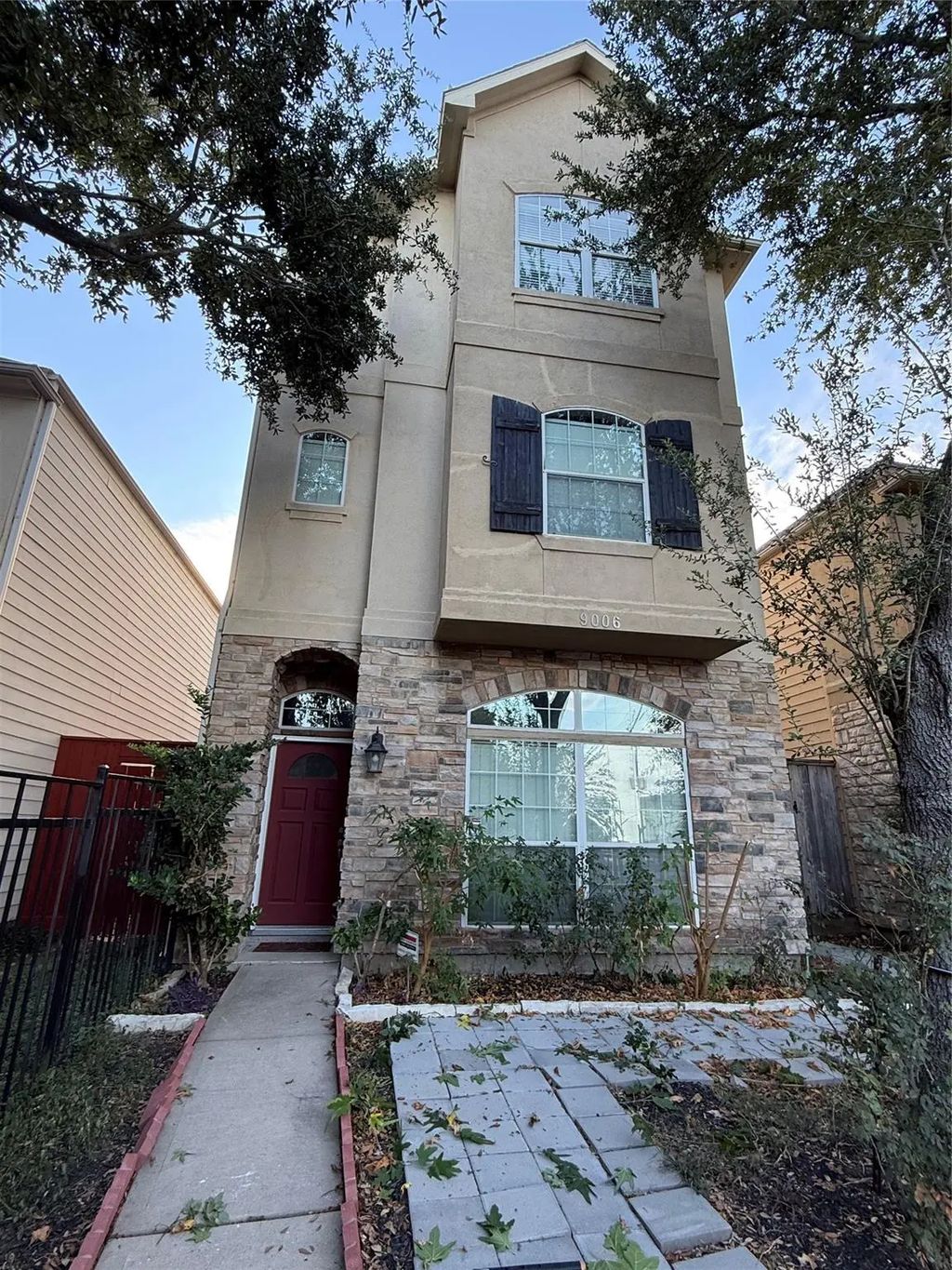 9006 Lakes At 610 Drive, Houston