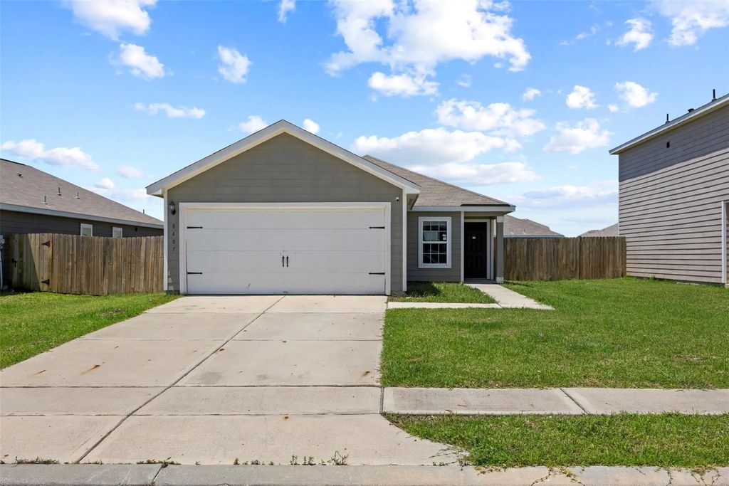 8407 Bermuda Blue Road, Baytown