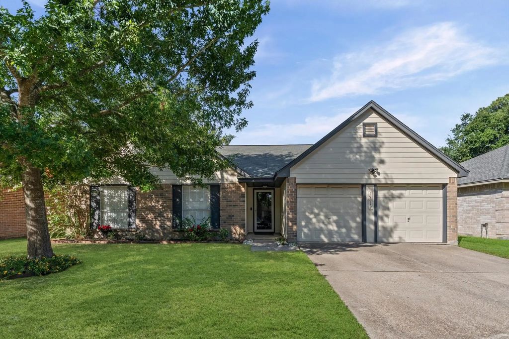 19619 Brentonridge Lane, Spring