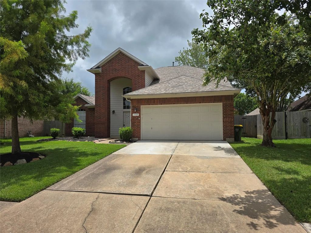 1820 Branch Hill Drive, Pearland