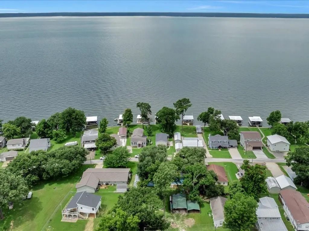 683 Water View Drive, Livingston