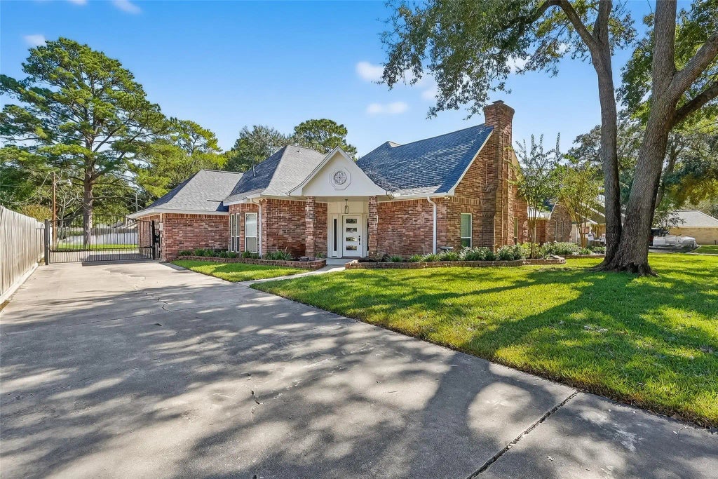 2926 E Elm Circle, Katy