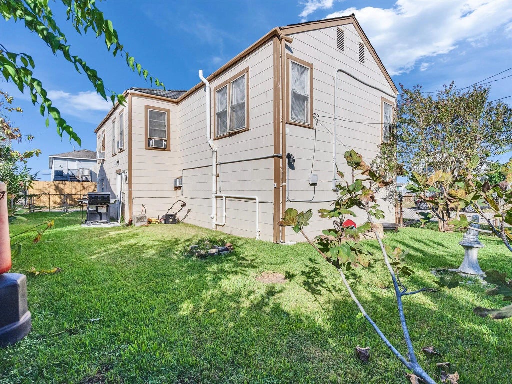 5019 Avenue M 1/2 Efficiency, Galveston