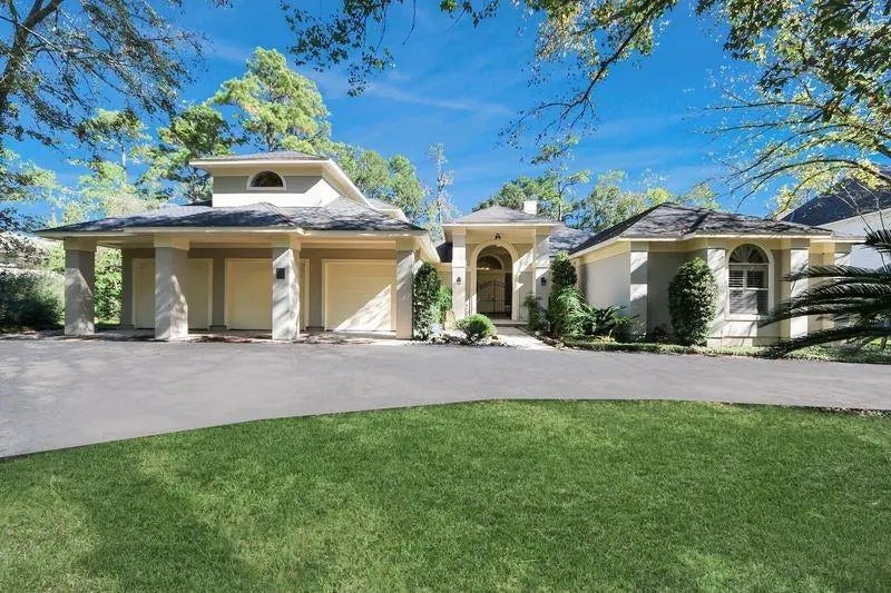 169 Grogans Point Road, The Woodlands