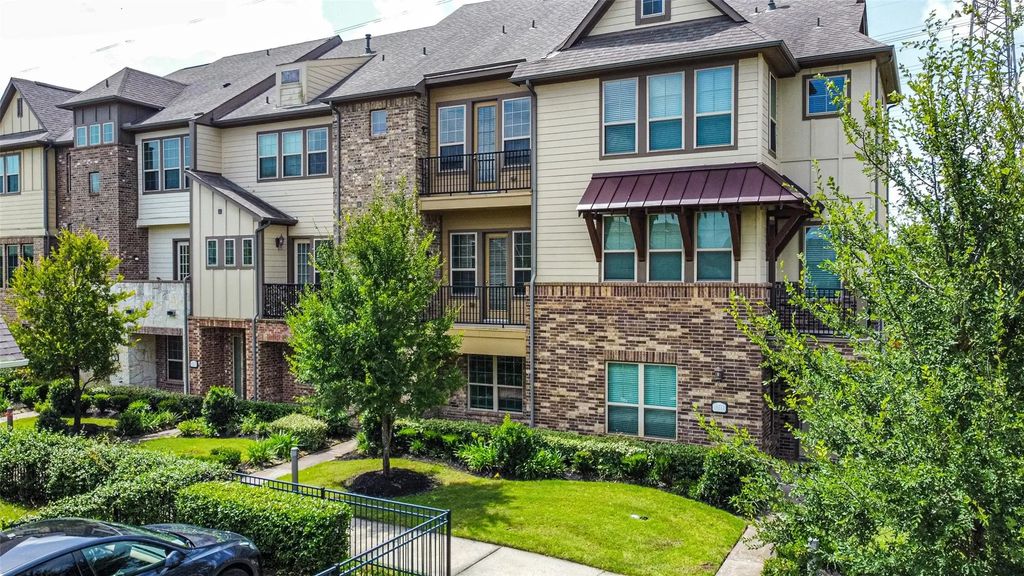 18309 Crystal Knoll Drive, Cypress