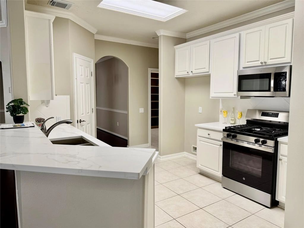 90 Country Gate, Conroe