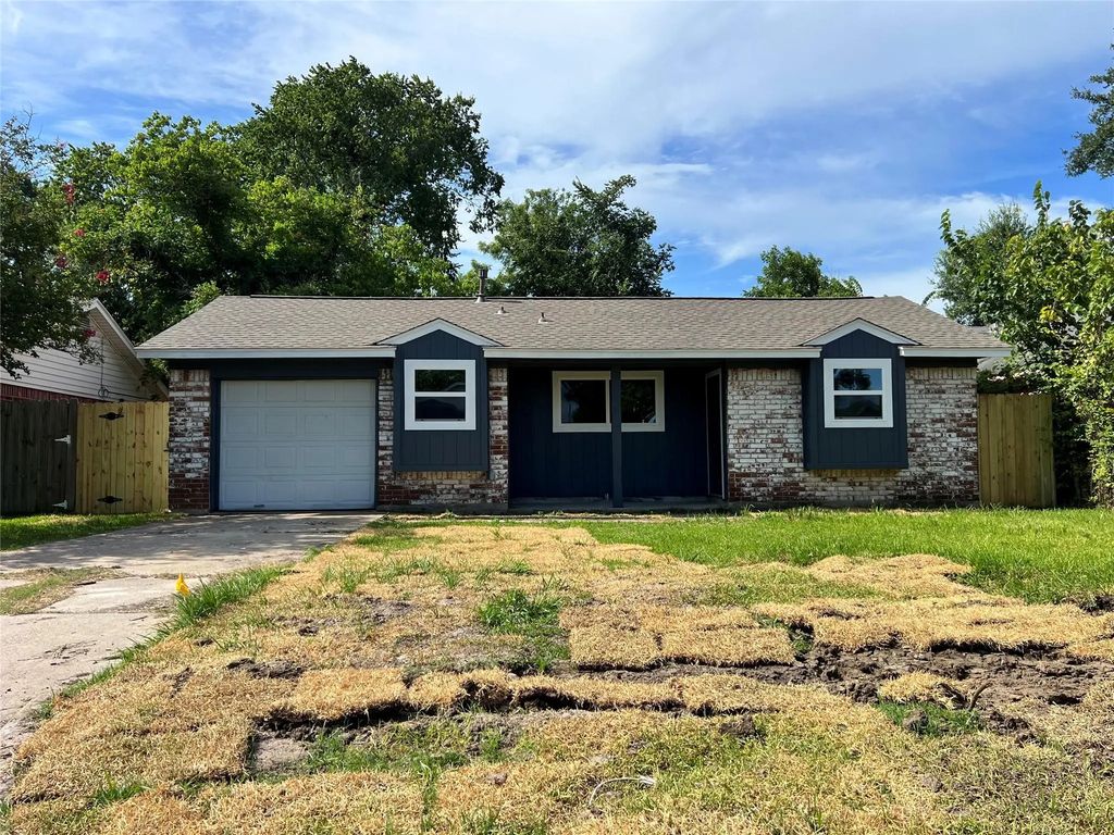 17023 Sunshine Street, Houston