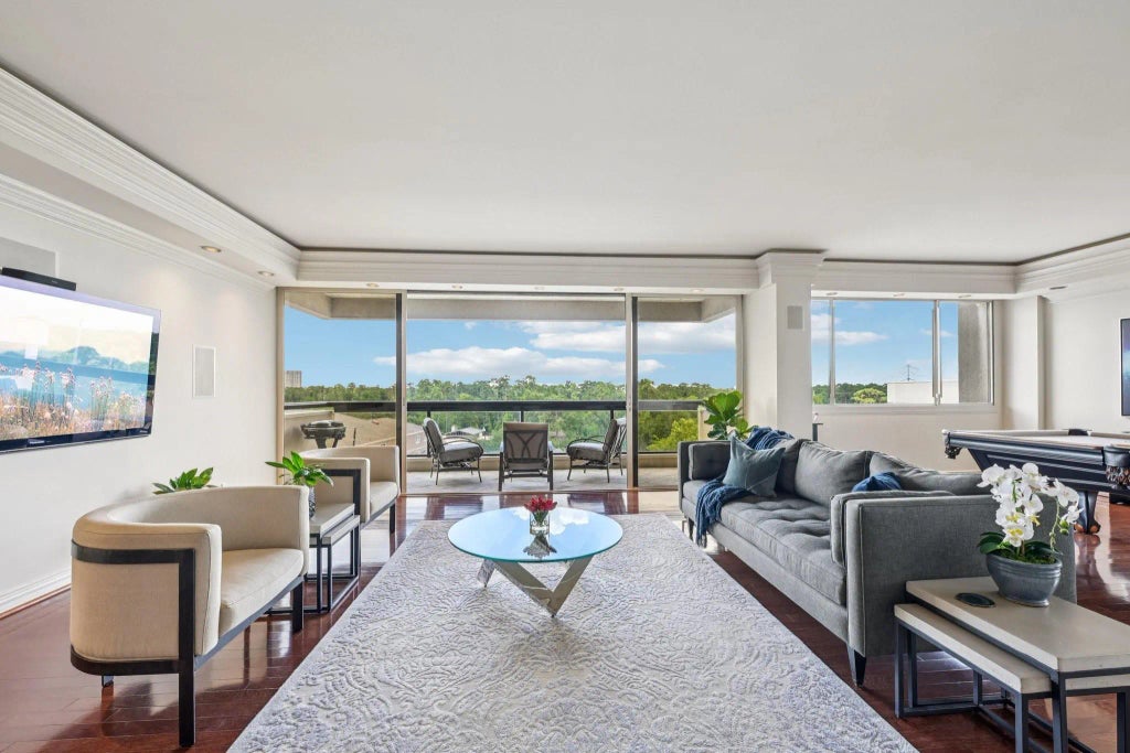 49 Briar Hollow Lane 702, Houston