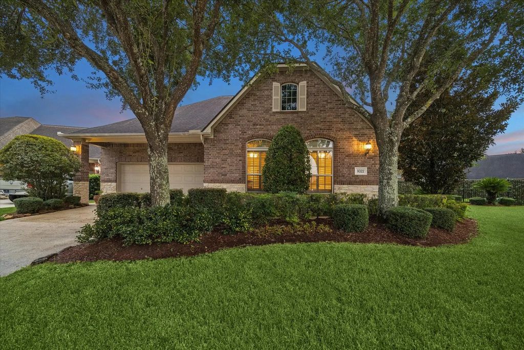 9322 Mystic Falls Lane, Humble