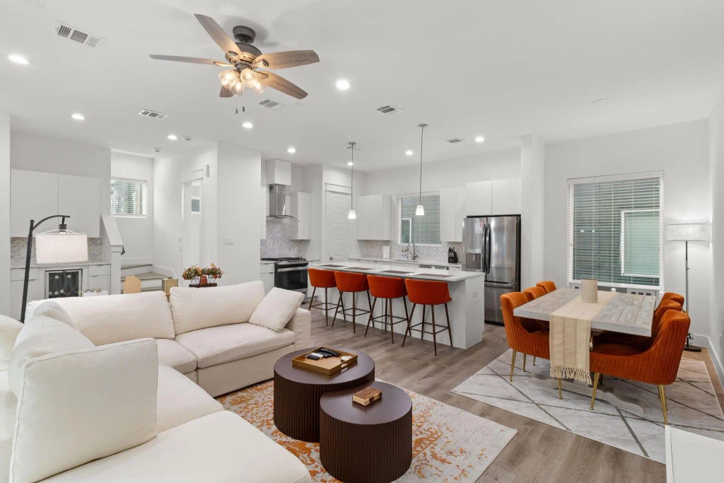 517 Schweikhardt Street, Houston