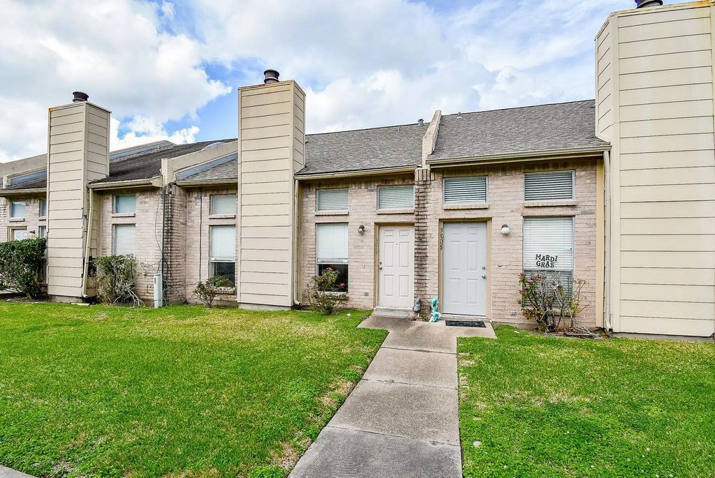 3007 Creekview Drive, Missouri City
