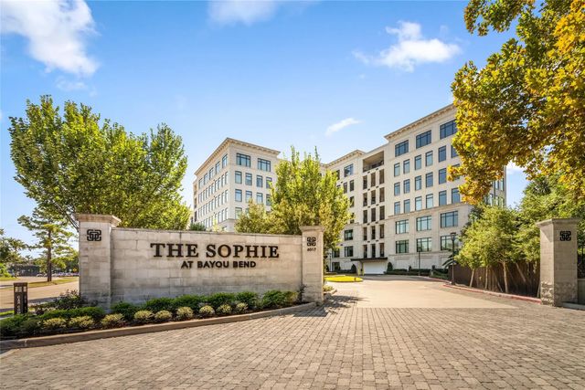 6017 Memorial 202, Houston
