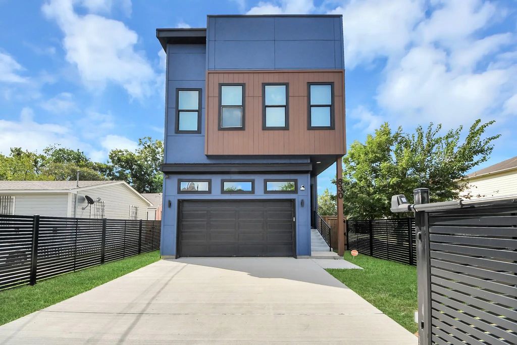 830 E 40th Street, Houston