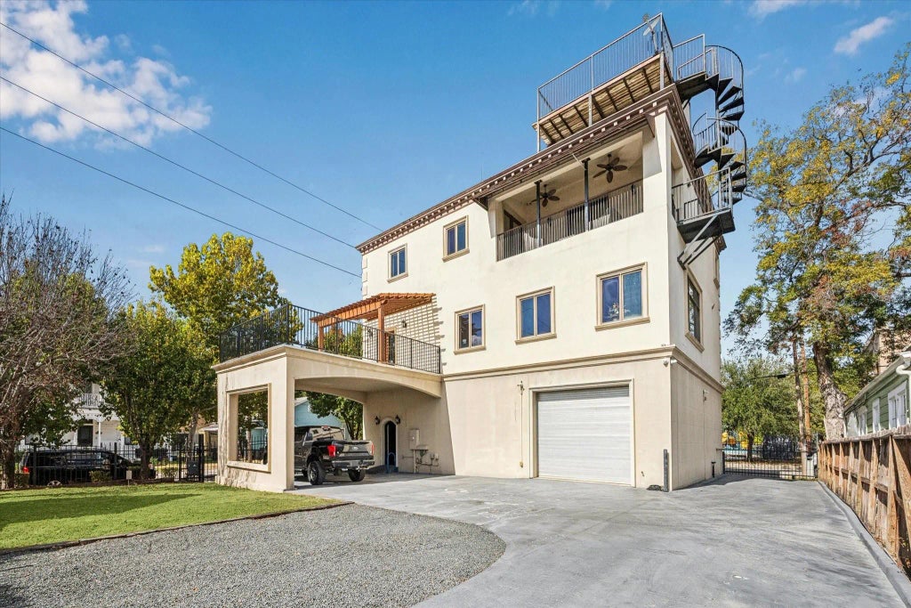 1919 Lubbock Street, Houston