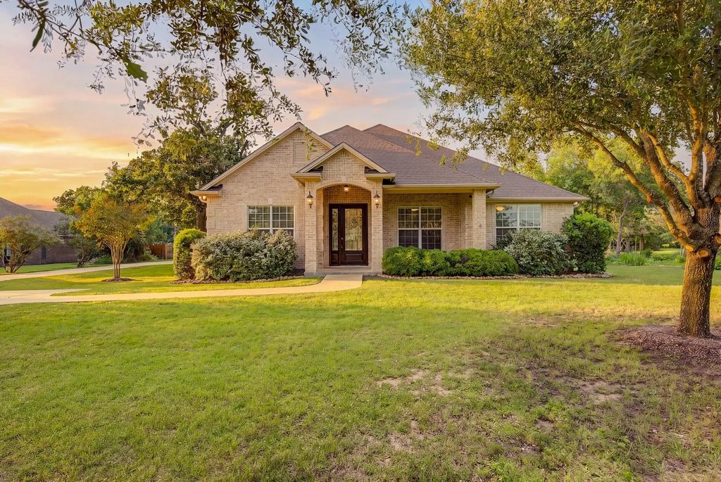 3903 Bravo Court, Bryan