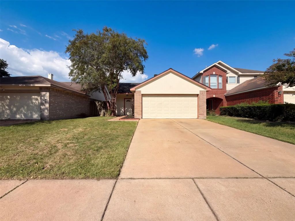 19858 Laurel Trail Drive, Cypress