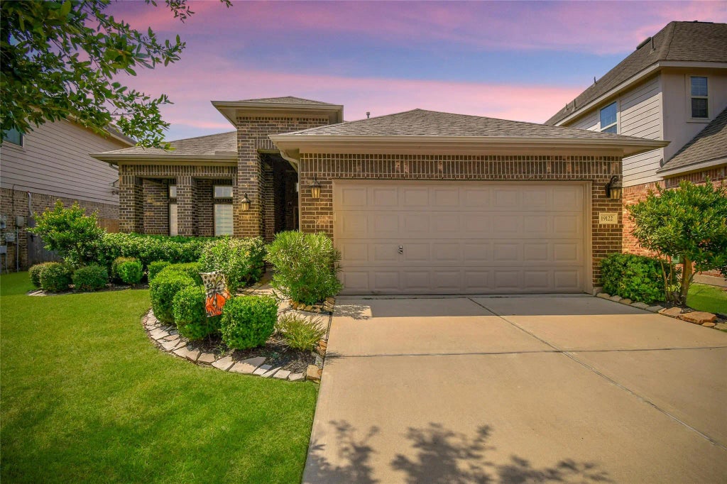 19122 Summer Farm Trail, Richmond