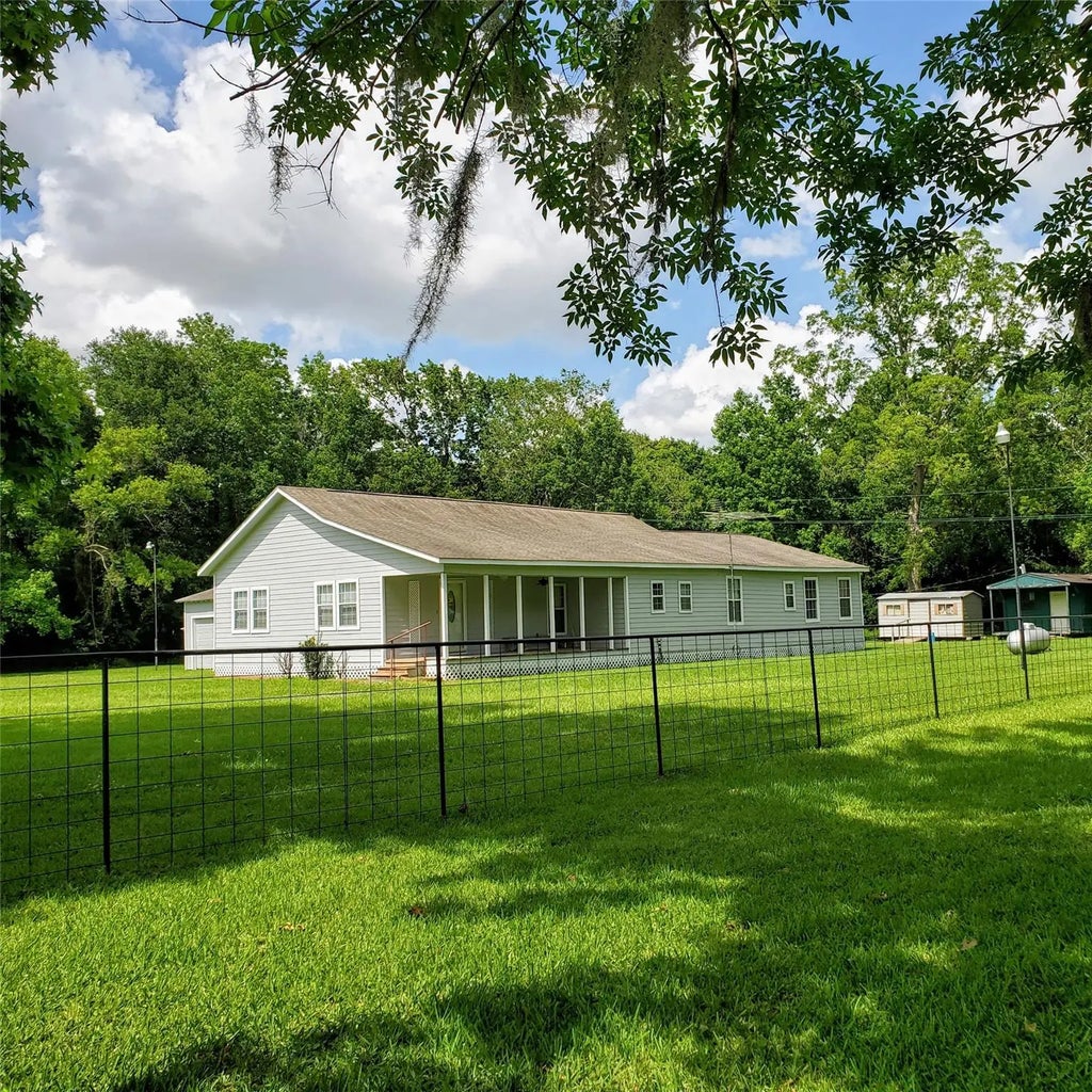 7763 Fm 563 Road, Liberty