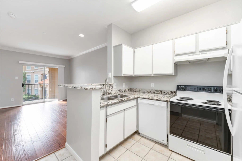 3231 Allen Parkway 1211, Houston